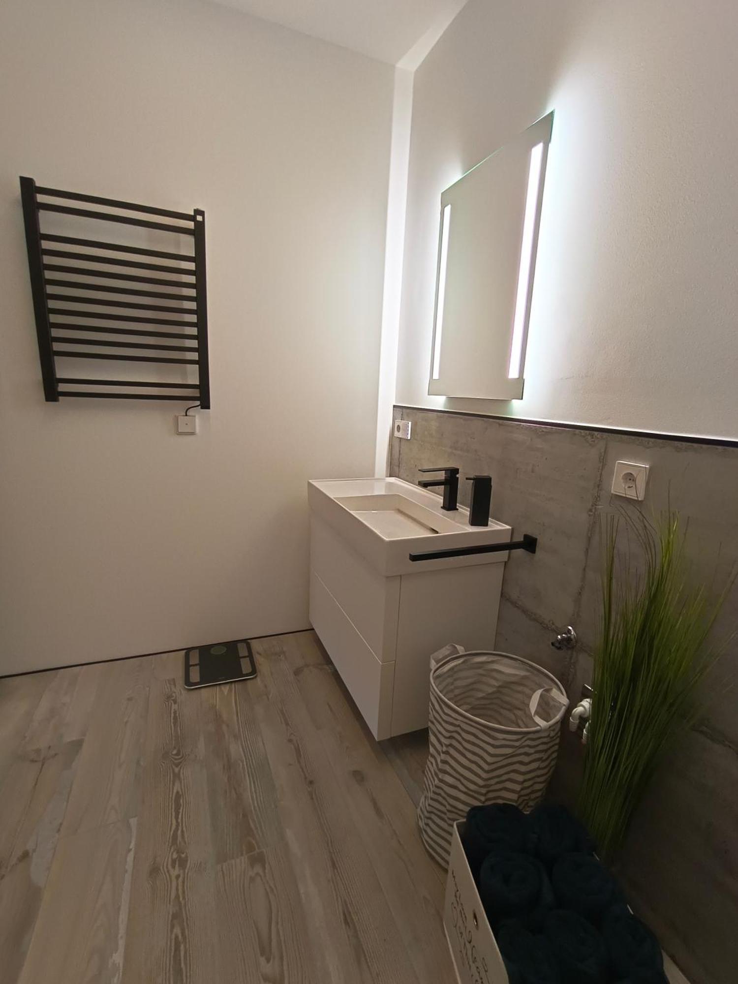 Wohlfuehl-Ferienwohnung "Igelnest" Vorderelsenwang Buitenkant foto